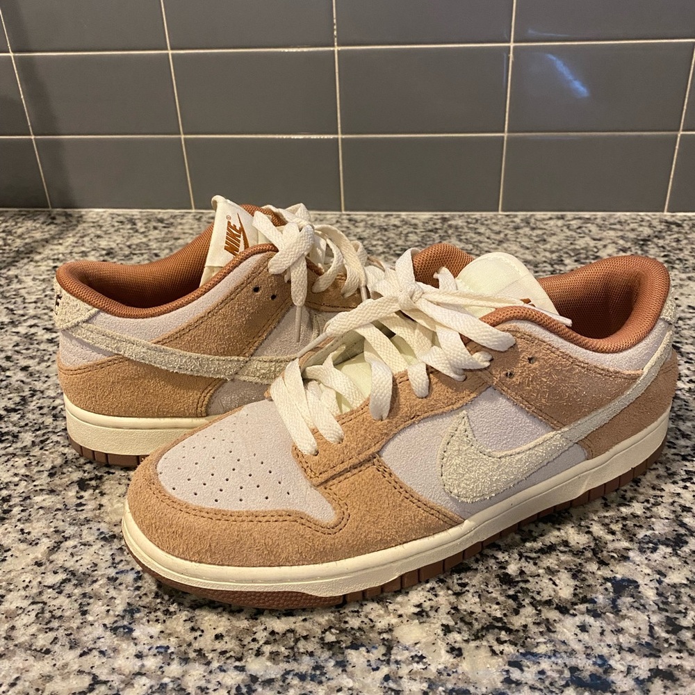 Nike Dunk “Medium Curry”